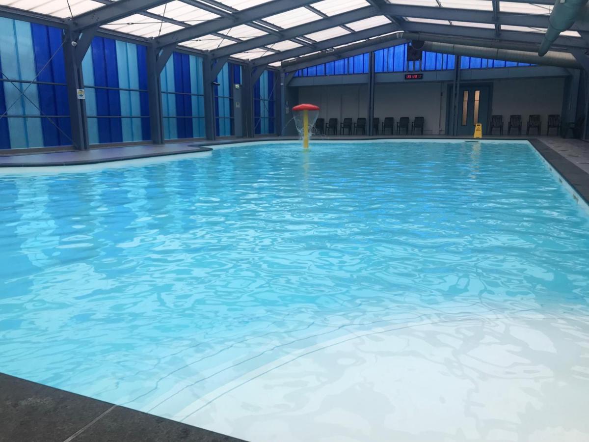 Holiday home Stijlvol Aan De Visvijver *